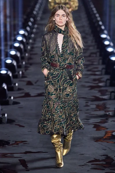Look 38
